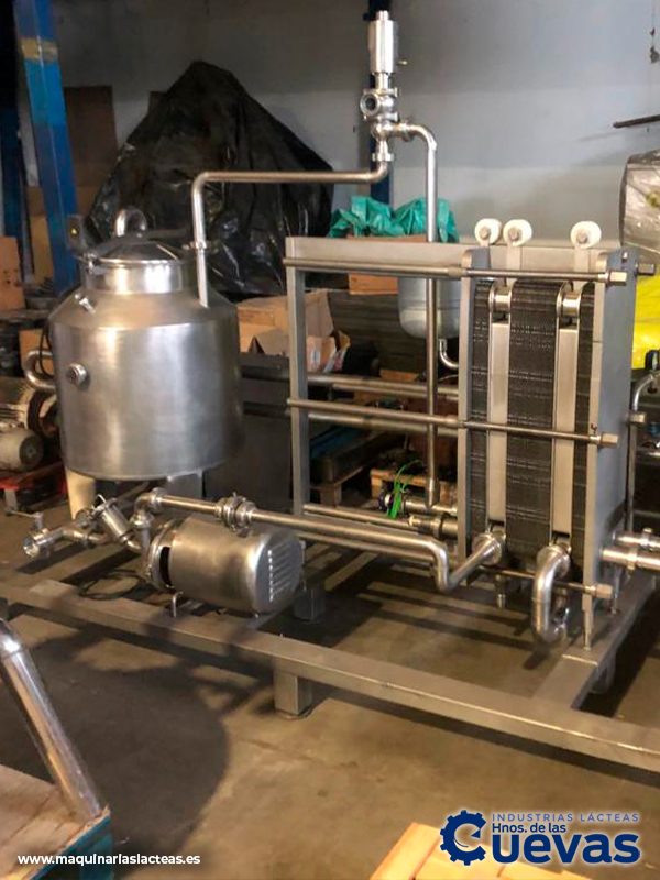 PASTEURIZADOR MARCA APV CAPACIDAD DE 3.000 LITROS segunda mano